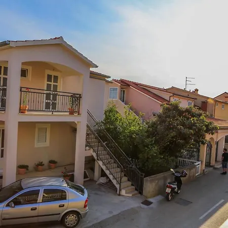 公寓 With A Parking Space Hvar - 11681 赫瓦尔